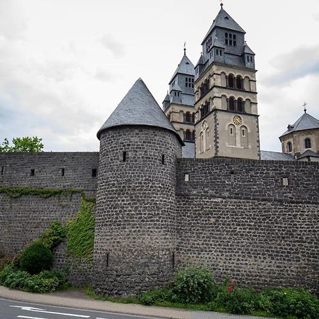 Hinter Burg, Haus Mit Garten ماين المظهر الخارجي الصورة