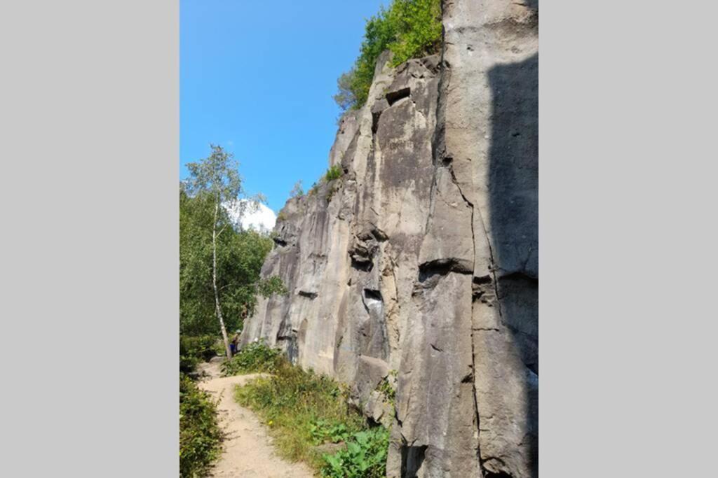 Hinter Burg, Haus Mit Garten ماين المظهر الخارجي الصورة
