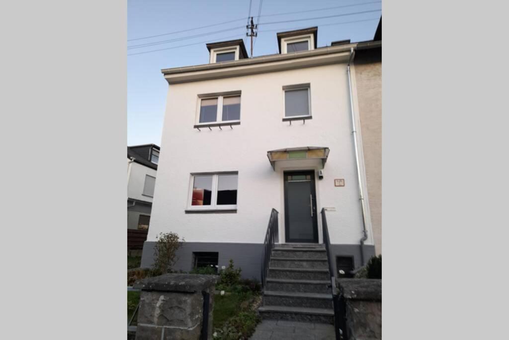 Hinter Burg, Haus Mit Garten ماين المظهر الخارجي الصورة